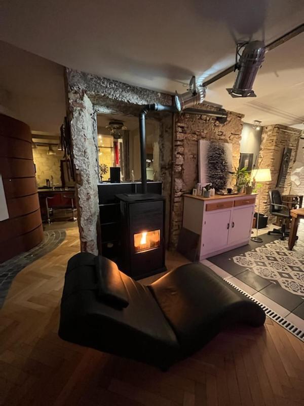 L'Appartement - Chambre Avec Salle De Bains Et Wc Dans Une Galerie D'Art Montbéliard Kültér fotó
