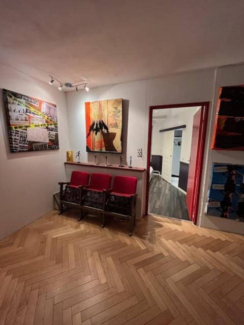 L'Appartement - Chambre Avec Salle De Bains Et Wc Dans Une Galerie D'Art Montbéliard Kültér fotó